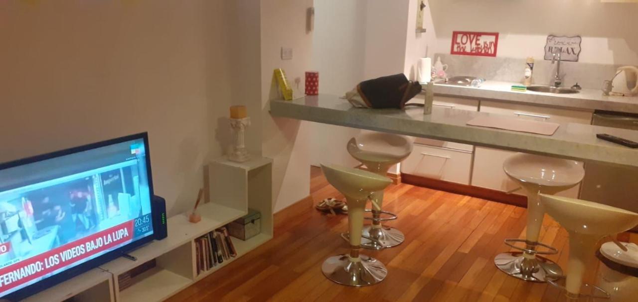 Apartamento Av Kennedy Y Cervino A Metros Embajada Eeuu Buenos Aires Buitenkant foto